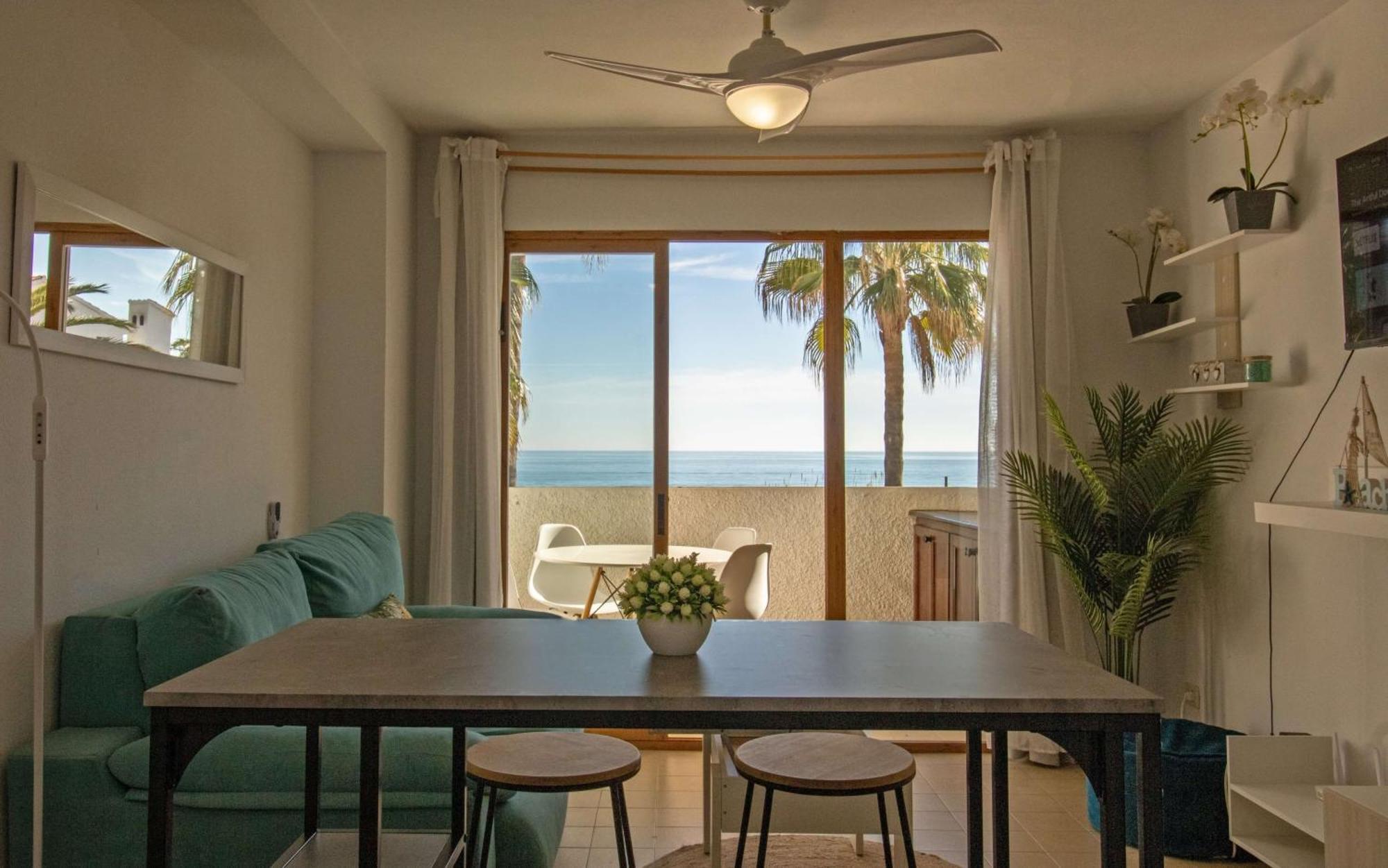 Primera Linea Playa Romana Frontal Al Mar Albert Villas Alcossebre エクステリア 写真
